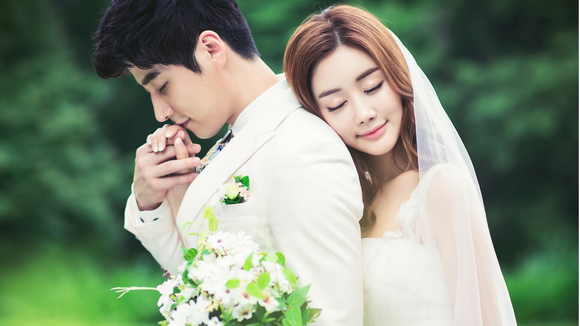 2、什麼樣的人晚婚:很多人都選擇晚婚，這是為什麼？