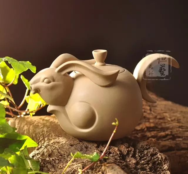 紫砂壺型與屬相的匹配：屬兔的和什麼屬相最好