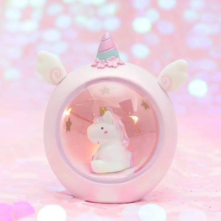 生日送什麼禮物女生13歲：送一個十三歲的女生生日禮物，該送什麼呢？