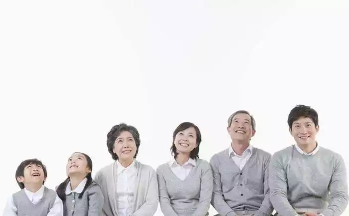 1、現在的年輕人為什麼不要孩子:為什麼現在年輕人不願生孩子，多半是什麼原因？