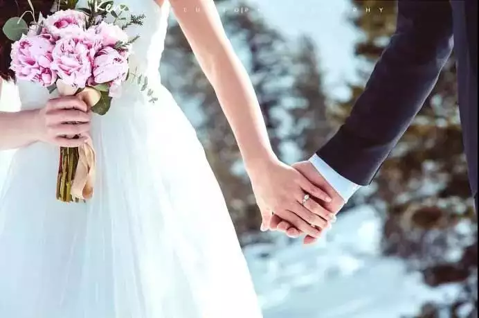 3、大雪天結婚好不好:結婚當天下雪有什麼說法 結婚當天下雪好不好