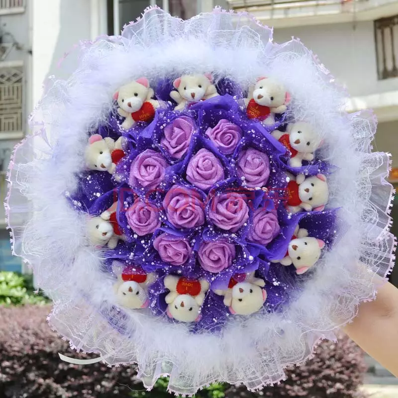 女性朋友過生日送什麼花比較好：女朋友生日送什麼禮物好？