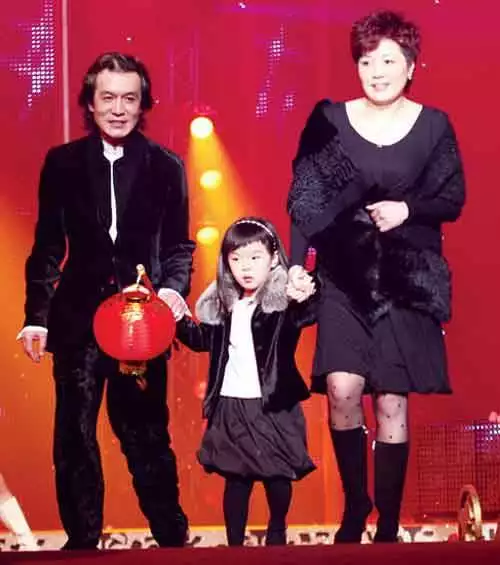 “哈文的早就預言了她和兩人的婚姻”，這從...