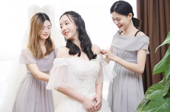 新娘屬猴伴娘屬相要求：屬猴的結婚時用什麼屬相作伴娘好