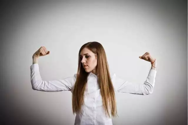 7、男比女大五歲可婚配嗎:女的比男的大5歲可以在一起嗎？