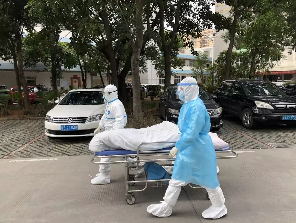 2、院前轉運病人注意事項:院前急救處理病人應遵循什麼順序
