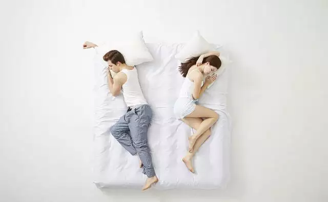 2、老公出軌后更加相愛:男人出軌后，夫妻之間的感情還復嗎？