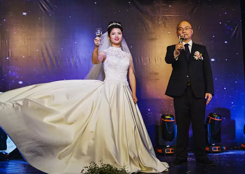 3、我小姨黃金蘭和月光婚配:黃金蘭的恭弘=叶 恭弘子可以擦嗎？