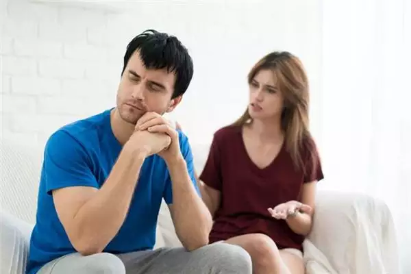 1、5個表現說明他出軌了:男人出軌有什麼表現