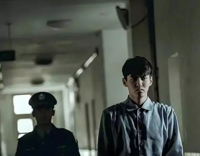 2、生肖蛇傷官女命婚配:八字合婚求高人~