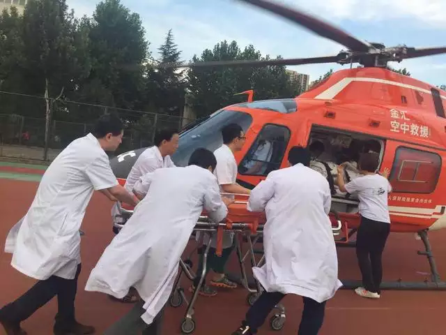 4、轉運突發病情變化演練劇情:危重患者發生病情變化的風險評估應從哪些方面