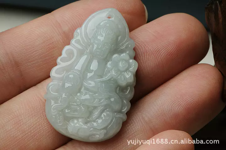 3、屬龍的為什麼不能戴玉:屬龍的人帶龍玉佩是不是不好，感覺犯沖