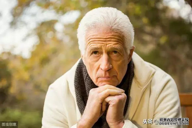 1、50歲以上男人性功能怎麼樣:五十歲的男人是不是沒有性功能了。