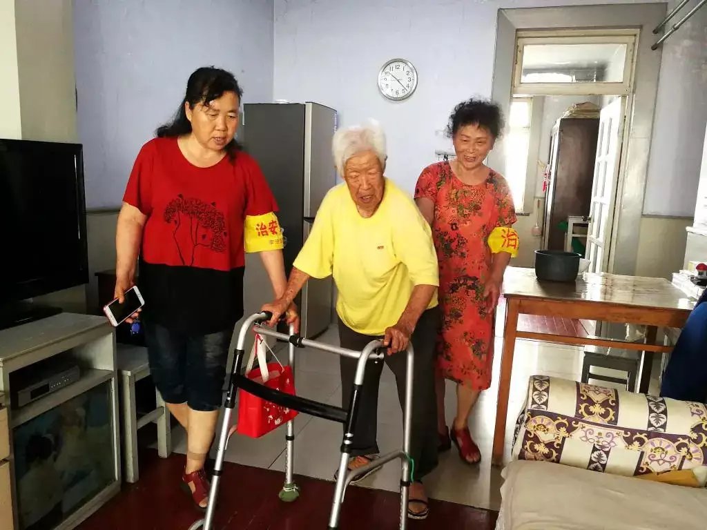 3、女九一年男九二年婚配適合嗎:九一年女十一月出八和九二年男一月二十八配嗎？