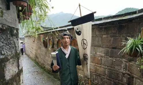 算命命中有幾個子女滑掉的算嗎：請幫我算命何時有孩子？