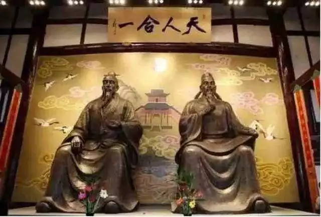 1、你說算命的準不準，在網上算的，把生辰八字，還有照片給他，他就可以幫你算，真的假的？