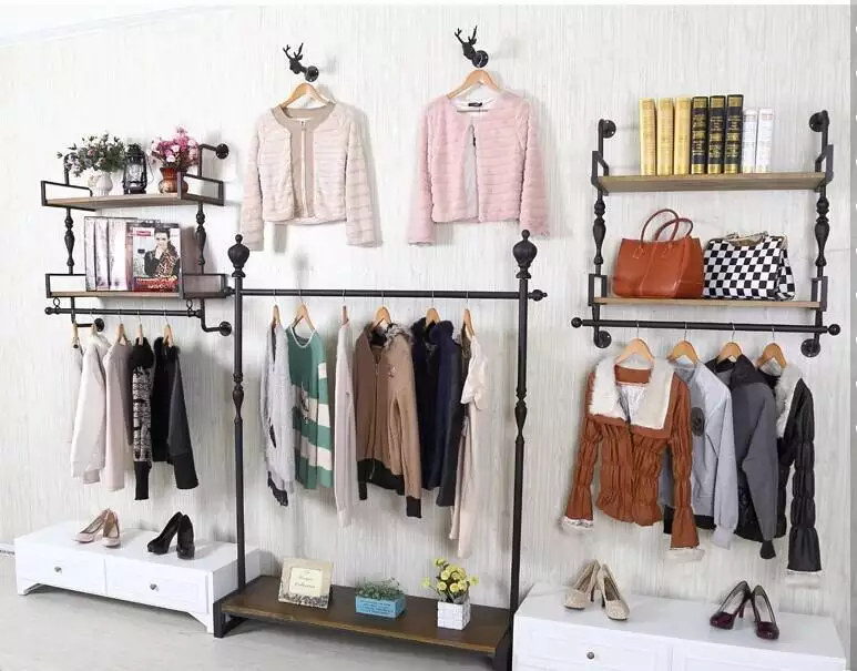 7、服裝店如果不好乾怎麼辦:現在服裝店營業員好乾嗎？每月有任務嗎？