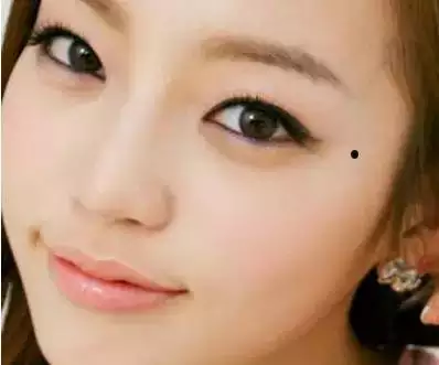 1、兩人婚姻宮相合:婚姻宮被合是誰有外遇