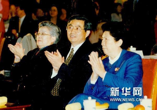 98年12月的今年多大：年12月1日出生的今年幾歲？