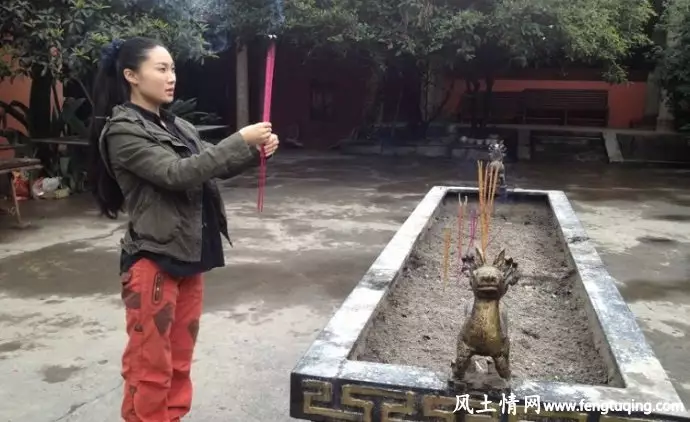 4、女人去算命有什麼禁忌:女人看風水是不是行業的忌諱？
