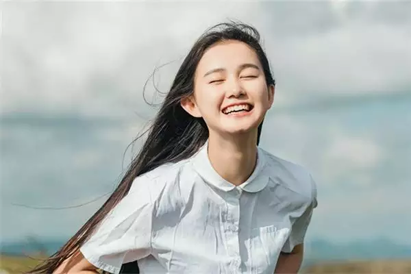 平安吉祥的名字女孩子：希望女孩子幸福健康快樂平安名字