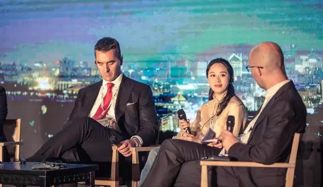 1、電視上婚配節目有哪些:電視上放映的專門是相親綜藝節目有哪些着名的?