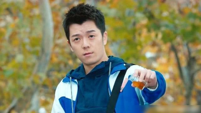 7、路星河的56次求婚比不上余淮的一句 “耿耿我來晚了”這句是什麼意思？