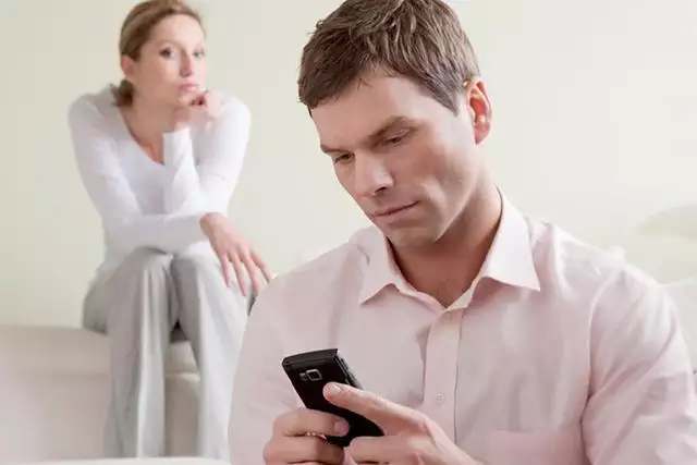 5、為什麼有些男人總是出軌:是什麼原因讓有些男人總是出軌？