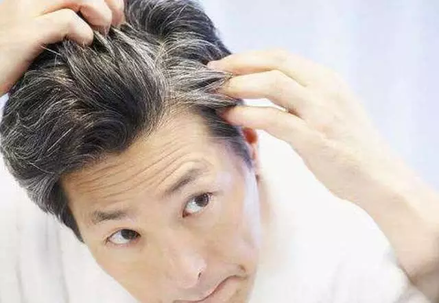 9、男人五十后不行怎麼辦:男人五十歲不能了，是什麼原因呢？