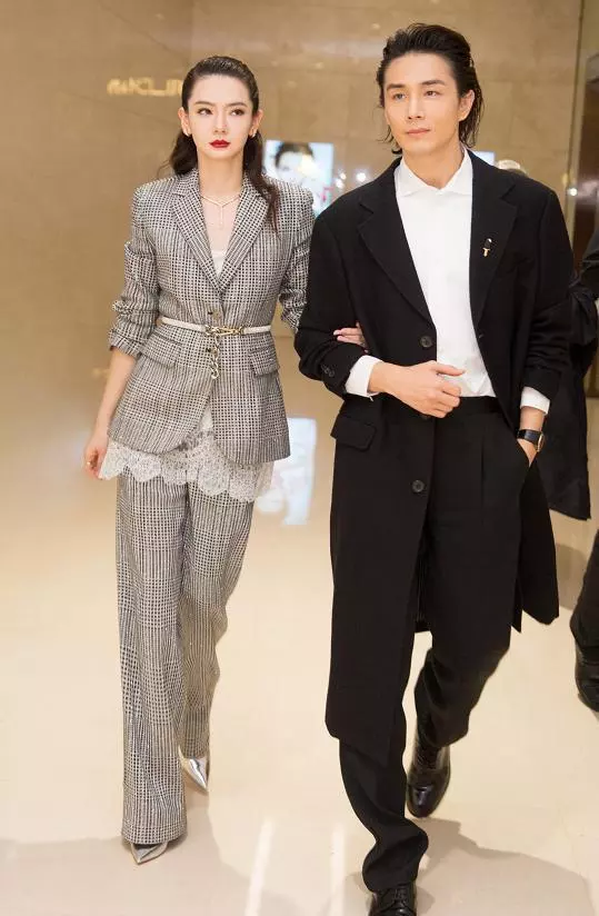 2、測試兩人有沒有夫妻相:測兩個人夫妻相，用什麼軟件？急用，謝謝