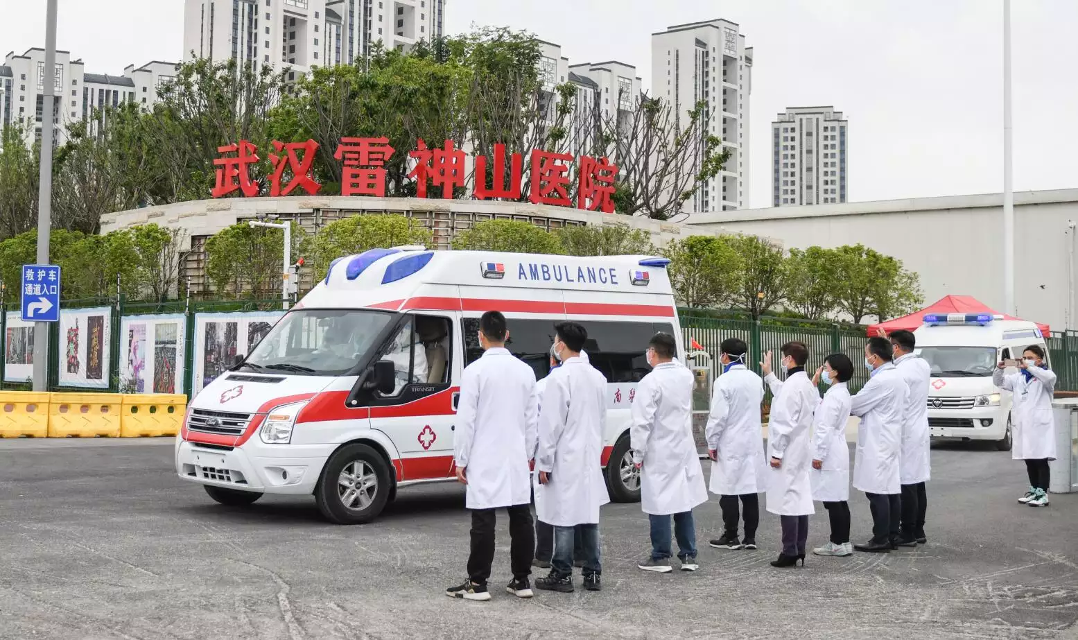 4、可以幫忙運送病人嗎:救護車可以運輸物資不？