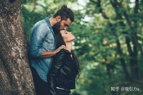 男生對你有好感4個信號：男生對你有意思的信號