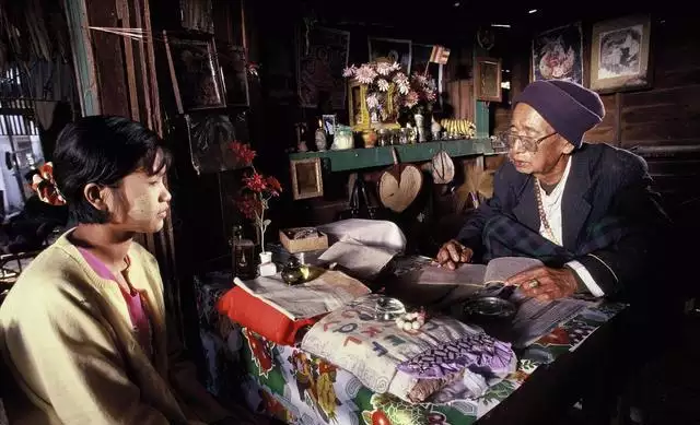 3、算命說正緣一般是新人:從算命角度看結婚對象不一定是正緣，有可能是偏緣嗎？？