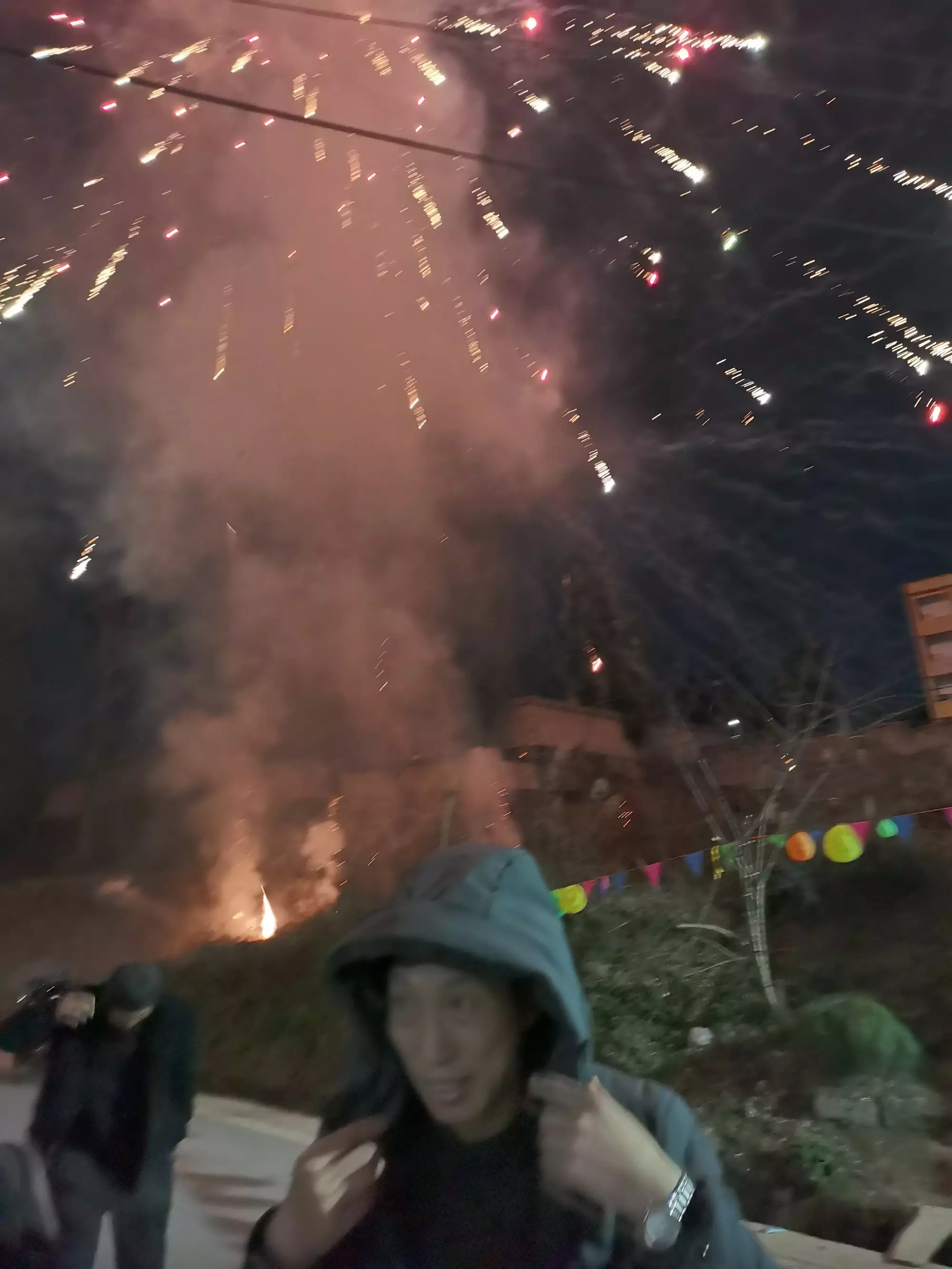 1、微信宣布兒子娶親配圖:同夥兒子娶親祝福