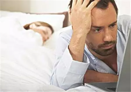 2、男人到什麼年齡性功能減退:男人的性功能什麼時候衰退