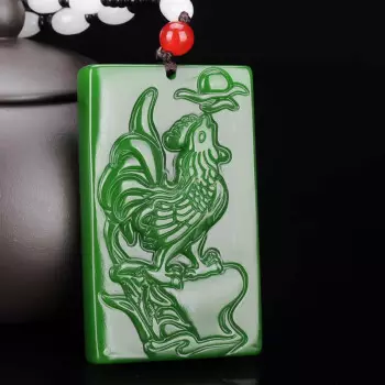 玉器雞屬相玉牌圖片大全：屬相雞戴什麼什麼玉牌