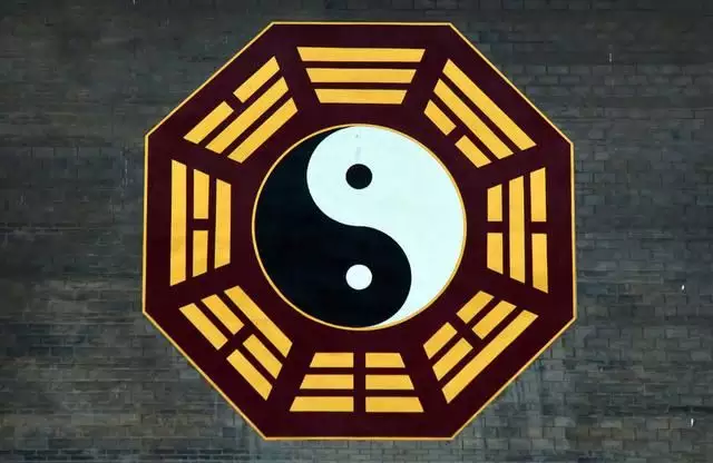 1、偏財七殺暴富八字:求八字高人看看我這八字是七殺格還是偏財格。