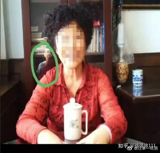 1、昨晚發現老公把小三帶回家了就在我的卧室那個，我嚇得都沒敢出聲，我該怎麼辦呢？