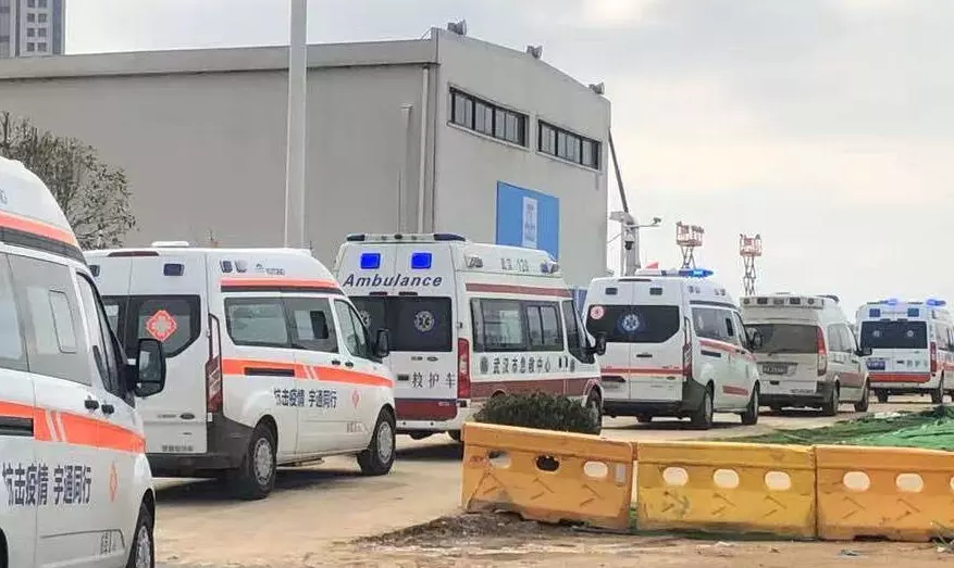 3、轉運途中病人頭部朝着哪個方向:在搬運患者時患者的頭部應當置於什麼方