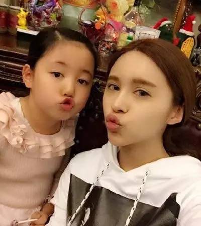 4、老公比自己小5歲:男友比我小5歲，好嗎 我知道他喜歡我，