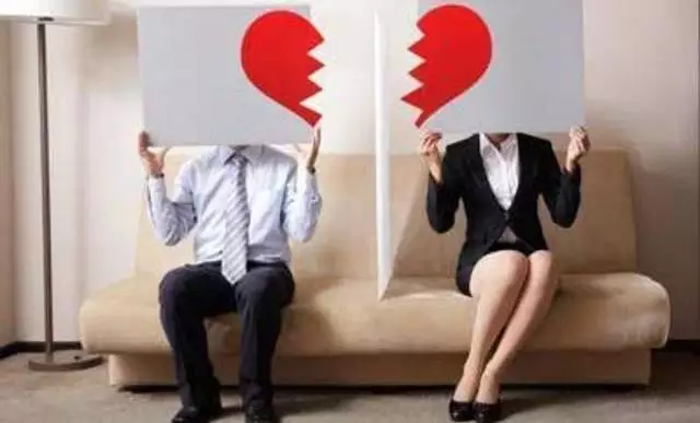 2、離婚期間出軌算不算過錯方:在起訴期間,一方出軌,算背叛么?