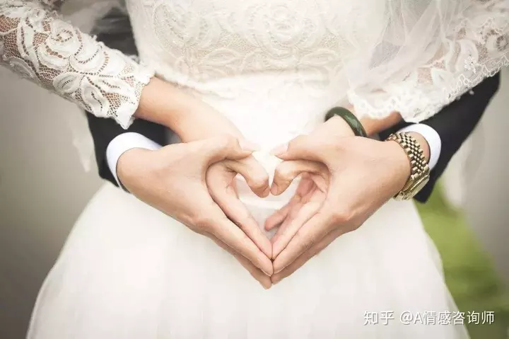 7、丈夫出軌后，我做了冷處理，跟他談了很多，他只是沉默，態度倒轉變了很多，在以後的中，還是很神秘，