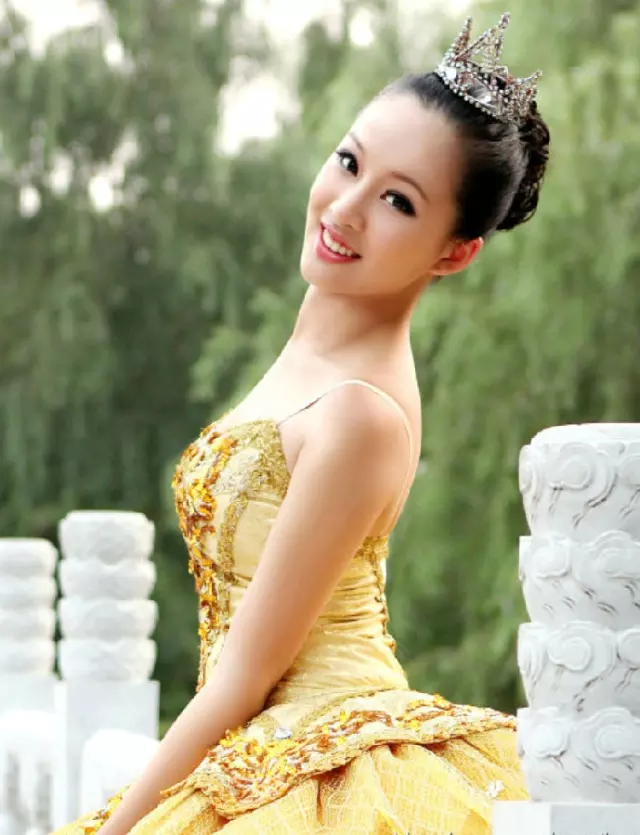 轉頭一笑的屬相是什麼：轉頭一笑是指什麼生肖禹像