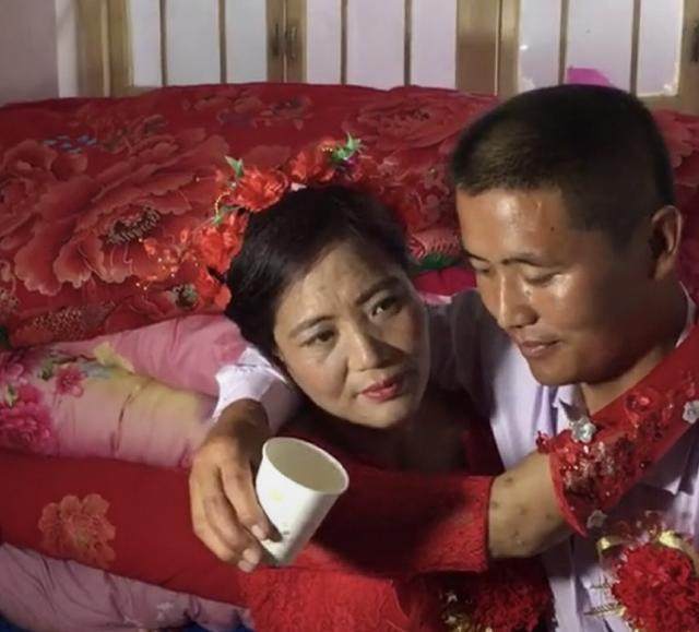 2、我娶了二婚,還帶了一個女兒,一個兒子,現在跟我分手了,好不好？