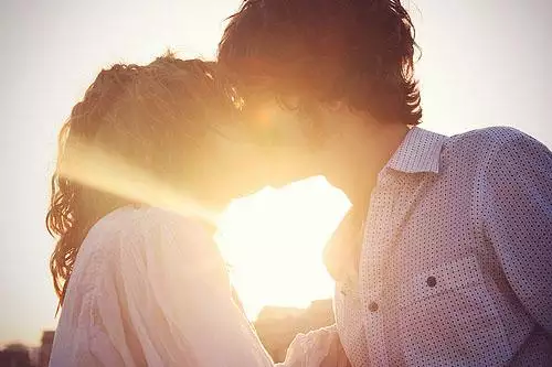 2、男屬龍，女屬虎，婚配是否合適~~·有人會以為屬虎的女生欠好嗎~~