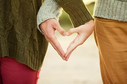 4、女屬羊男屬虎這樣的婚配好嗎:女屬羊男屬虎婚配怎樣，有一說羊入虎口怎麼註釋