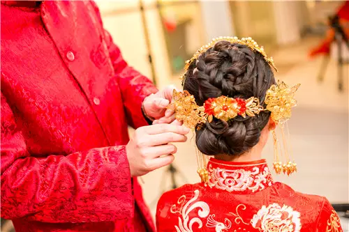 4、年結婚的良辰吉日:年93雞結婚黃道吉日
