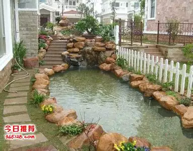 4、別墅庭院魚池設計效果圖大全:別墅的庭院魚池設計有豬腰形加月亮形，可以嗎“
