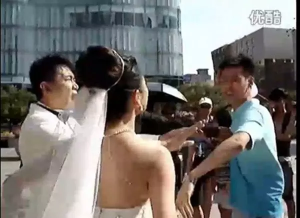 6、小三買衣服給男人說明:男人給女人買衣服代表什麼意思？