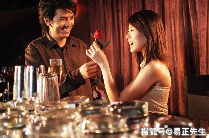 9、測婚姻緣份:求測有無婚姻的緣分（有反饋），拜謝！